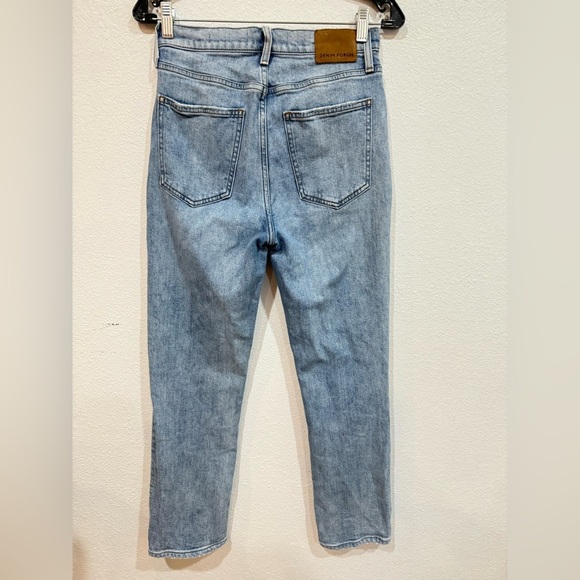 Aritzia Denim Forum The Arlo High Rise Straight 28L Women’s Size 27 - Picture 7 of 14